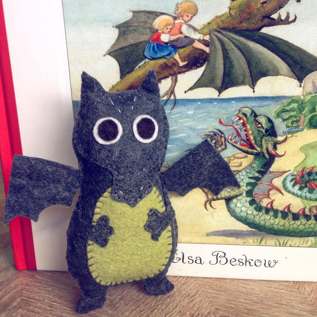 Felt Dragon Kit - Happy Hedgehog Post waldorf DIY Craft Handwork - monthly subscription box