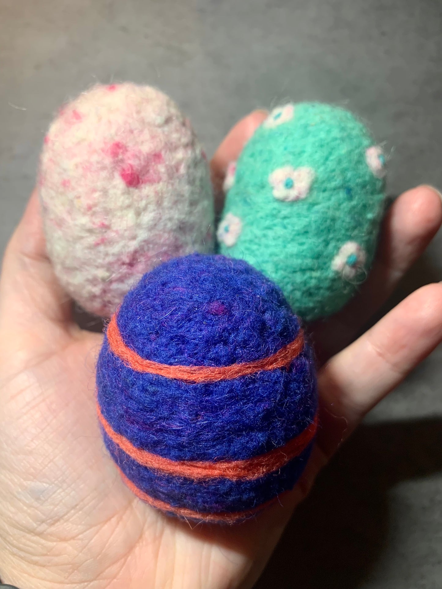 Needle Felted Easter Eggs Tutorial PDF + Videos